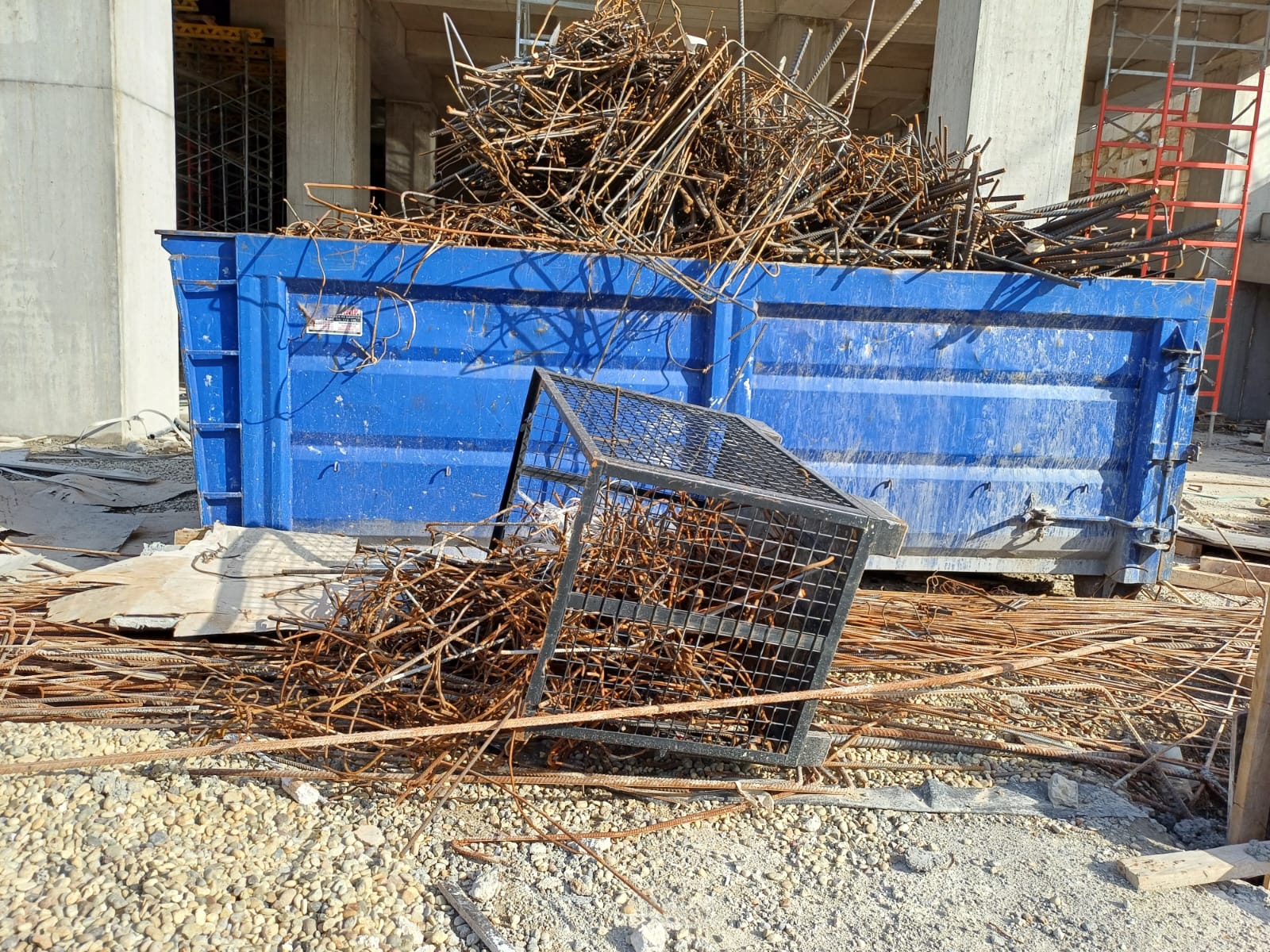 Konteynerli Şantiye Hurda Demiri Alımı
